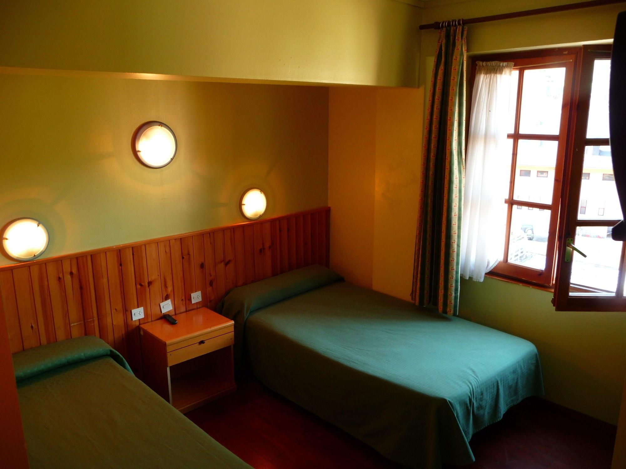 Hotel Hipic Веля Екстериор снимка