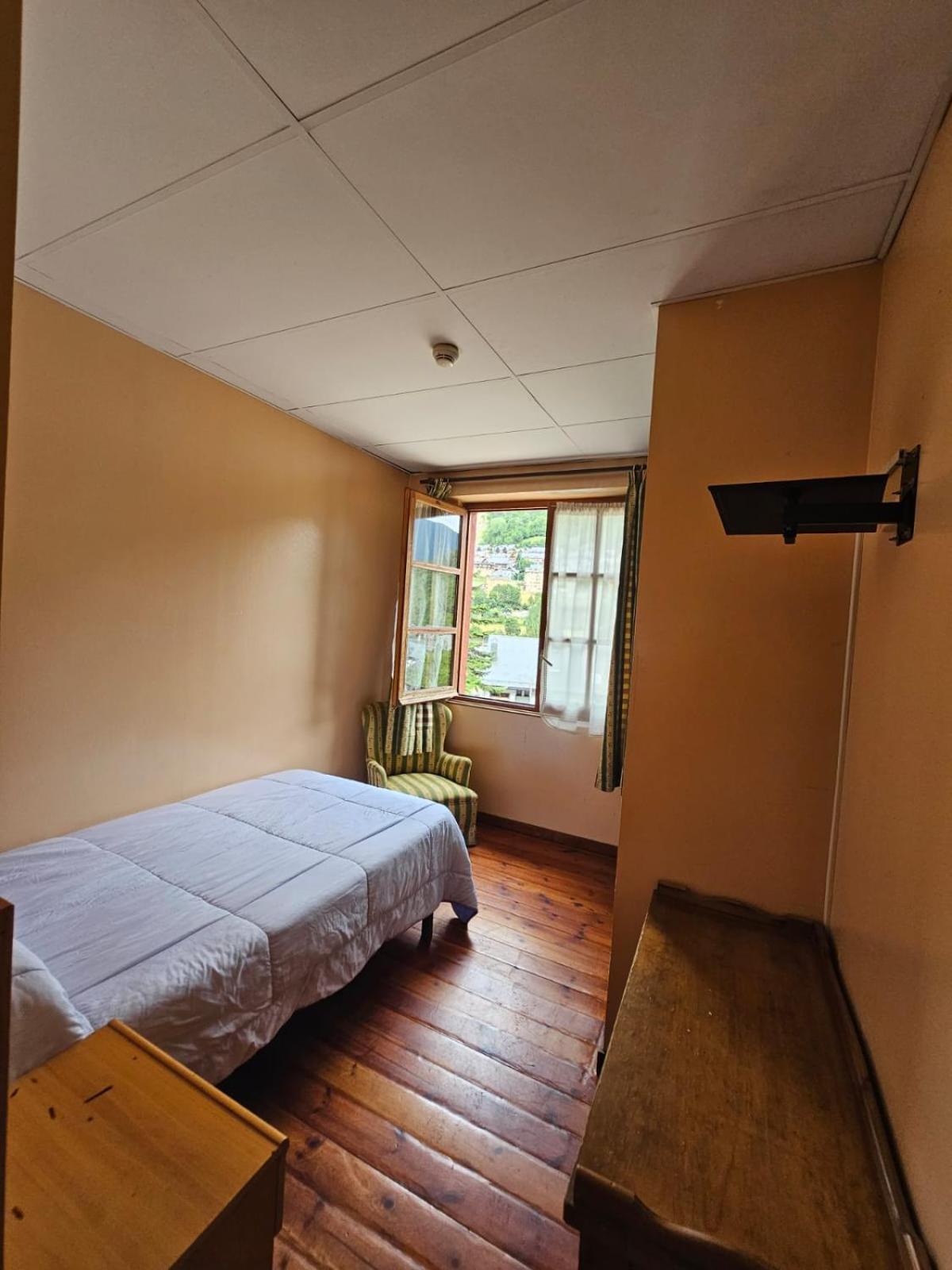 Hotel Hipic Веля Екстериор снимка