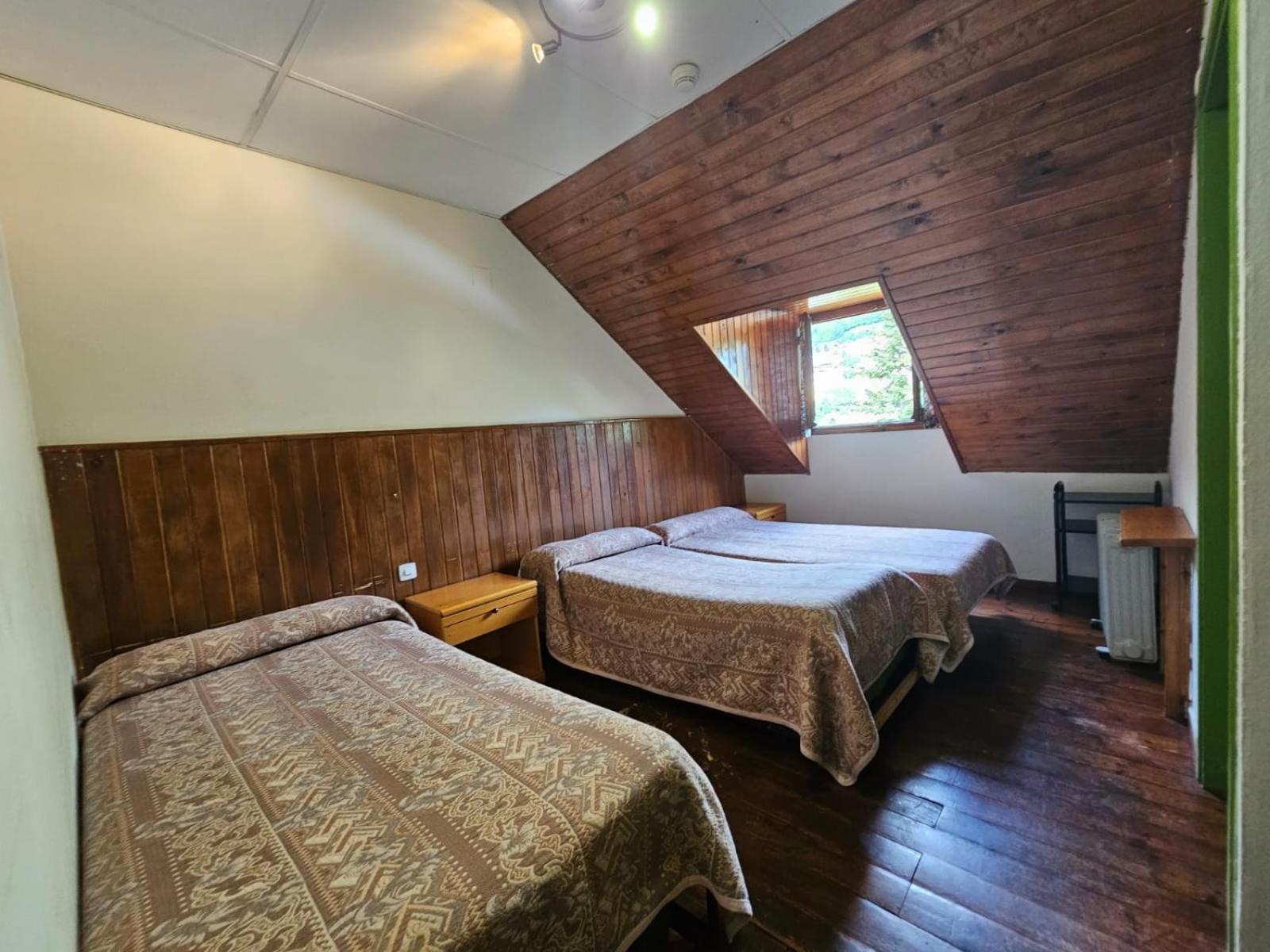 Hotel Hipic Веля Екстериор снимка